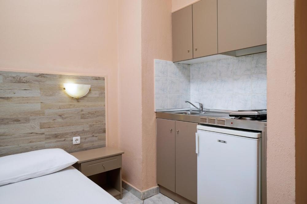 Standard Quadruple Room at Meni Studios, photo 3